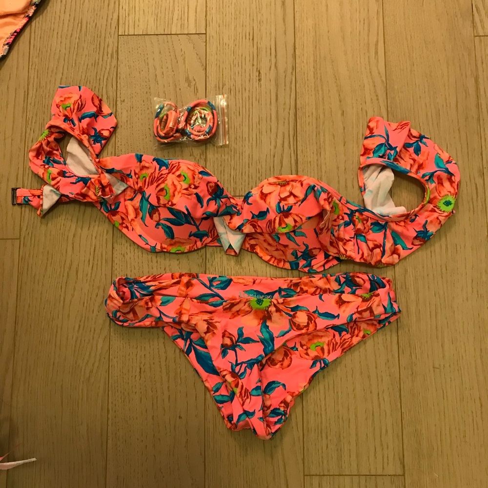 Cute pink flowery bikini
